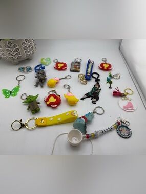 Cute Kawaii Character Keychain Lot Yoda Mickey Anime Hello Kitty Novelty